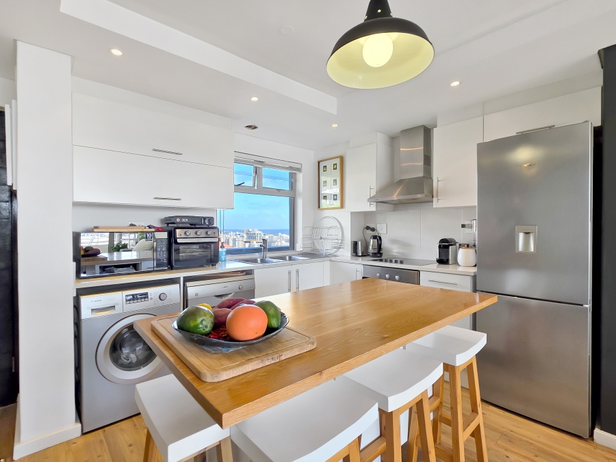 2 Bedroom Property for Sale in Sea Point Western Cape